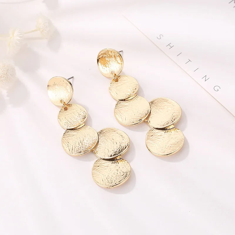 Gold Color Metal Drop Earrings Irregular Hollow Heart Pendants Earrings Twisted Geometric Personality Earrings for Women