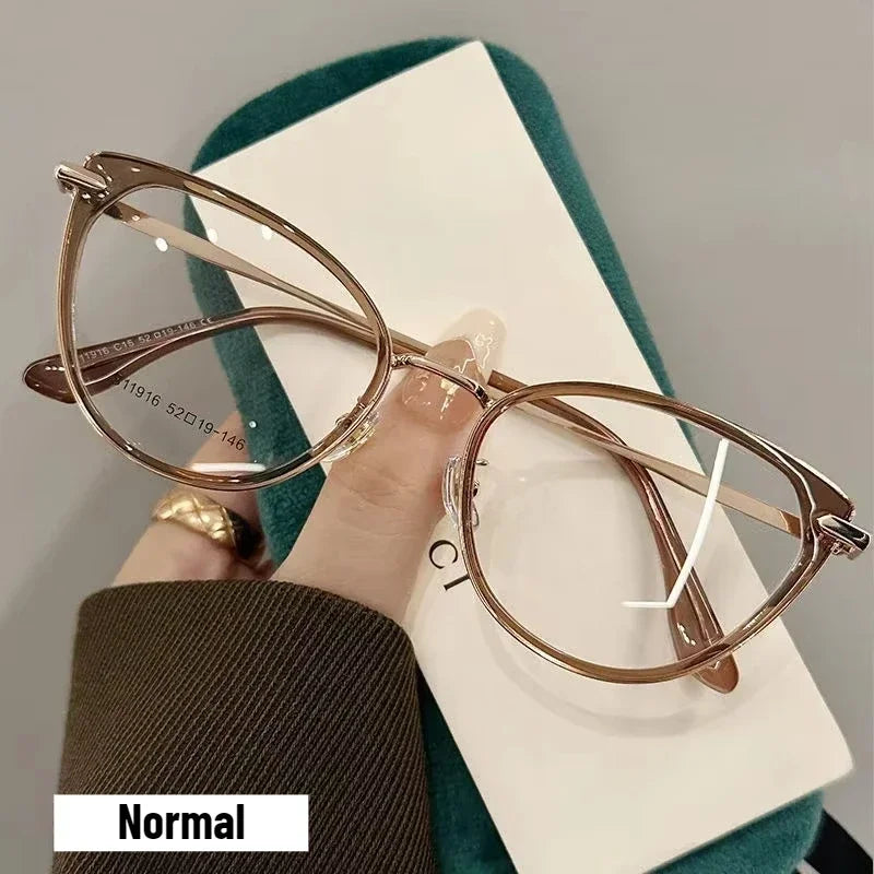 2025 Fashion Cat Eye Photochromic Myopia Glasses for Women Outdoor Color Changing UV Protection Sunglasses Near Sight Eyeglasses