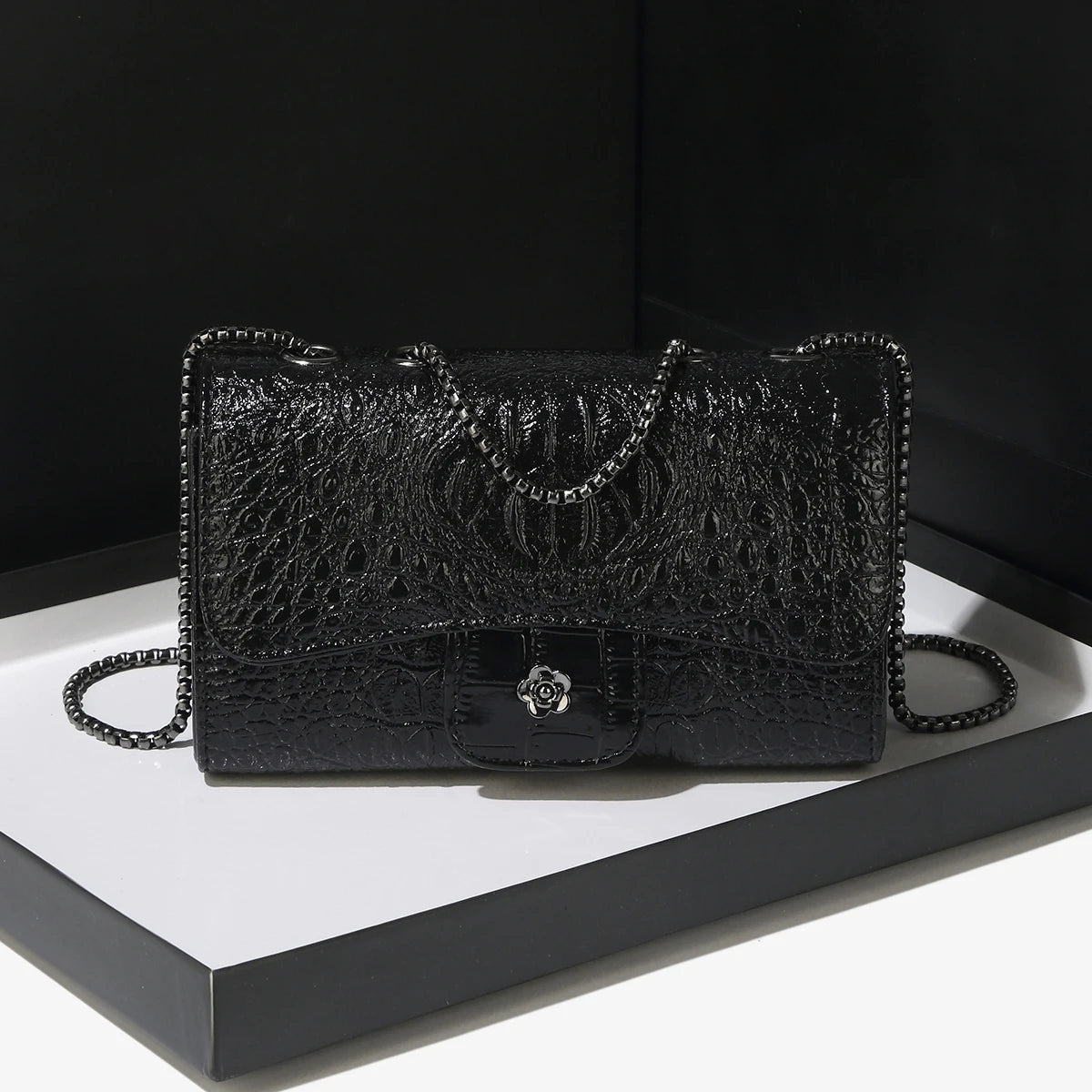 Simple Mini Crocodile Pattern Small Square Bag Summer New Style Trendy Versatile Chain