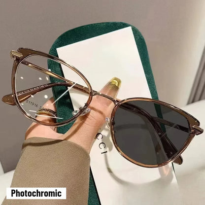2025 Fashion Cat Eye Photochromic Myopia Glasses for Women Outdoor Color Changing UV Protection Sunglasses Near Sight Eyeglasses
