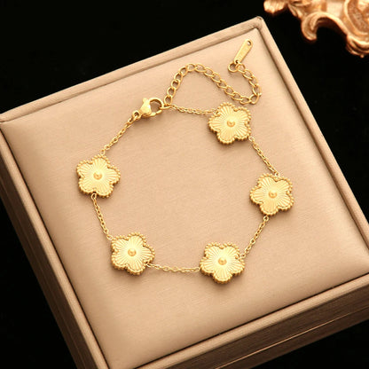 GANEMLY 316L Stainless Steel Black Five Leaf Clover Bracelets For Women New Trendy Waterproof Wrist Chain Jewelry Girls Gift