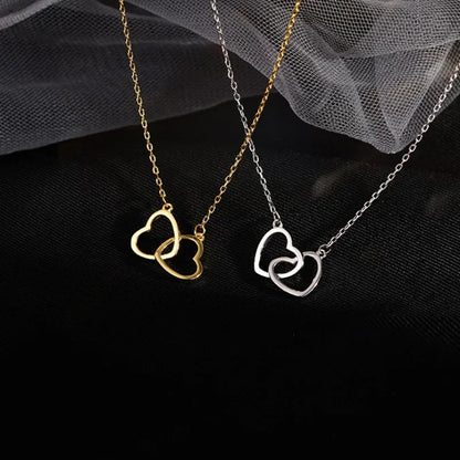 Collar con colgante de doble corazón simple para mujer, pareja, gargantilla de acero inoxidable, cadena de color dorado, joyería de regalo para fiesta de bodas y amigos