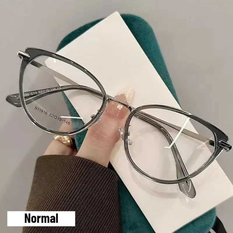 2025 Fashion Cat Eye Photochromic Myopia Glasses for Women Outdoor Color Changing UV Protection Sunglasses Near Sight Eyeglasses