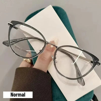 2025 Fashion Cat Eye Photochromic Myopia Glasses for Women Outdoor Color Changing UV Protection Sunglasses Near Sight Eyeglasses