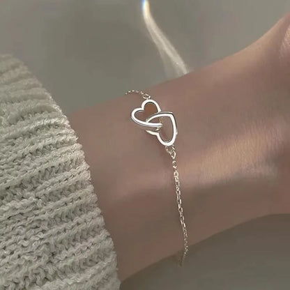 Collar con colgante de doble corazón simple para mujer, pareja, gargantilla de acero inoxidable, cadena de color dorado, joyería de regalo para fiesta de bodas y amigos