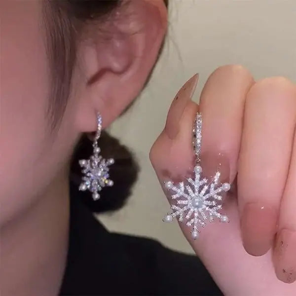 Exquisite Sparkling Zircon Leaves Ear Cuff Stud Earring for Women Silver Color Cubic Zirconia Earrings Party Jewelry