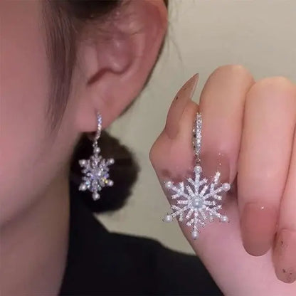 Exquisite Sparkling Zircon Leaves Ear Cuff Stud Earring for Women Silver Color Cubic Zirconia Earrings Party Jewelry