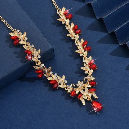 High end, stylish flower design necklace and jewelry suitable for dates, parties, and Mother's Day gifts for mothers