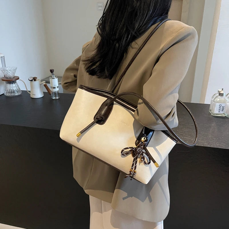 LEFTSIDE PU Leather Shoulder Bags For Women 2025 Winter Y2K Trend Female Crossbody Bag Lady Handbags And Purses Retro Tote Bag