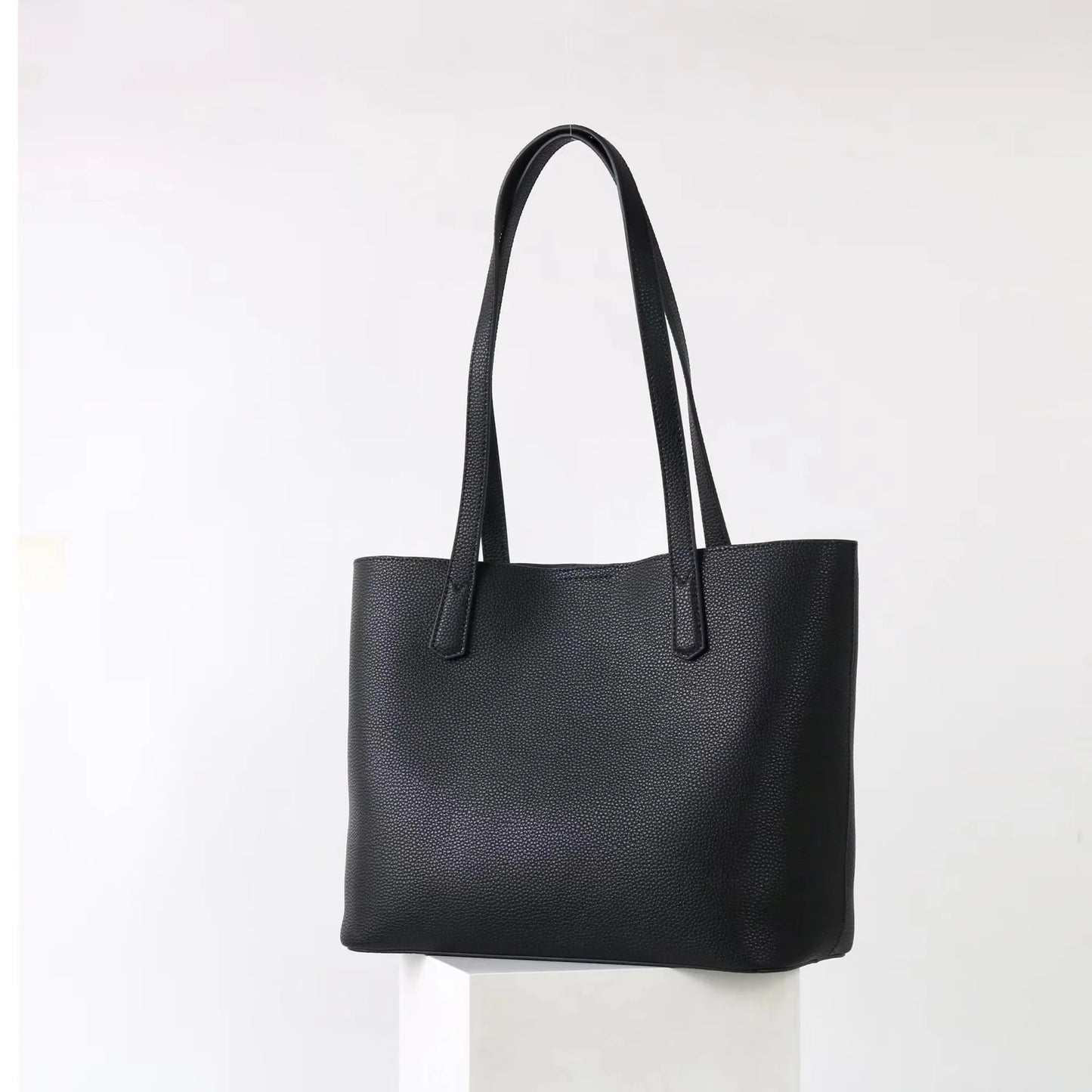 Hot Sale Classic All-match Minimalist Business Style Large Women Tote Bag A4 Laptop Cowhide Leather Female Underarm Handbag