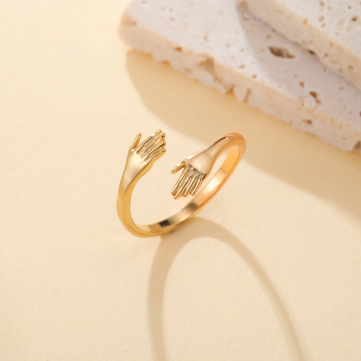 EUEAVAN 1pc Vintage Stainless Steel Hug Hands Ring for Women Adjustable Finger Rings Lover Friend Party Jewelry Gifts