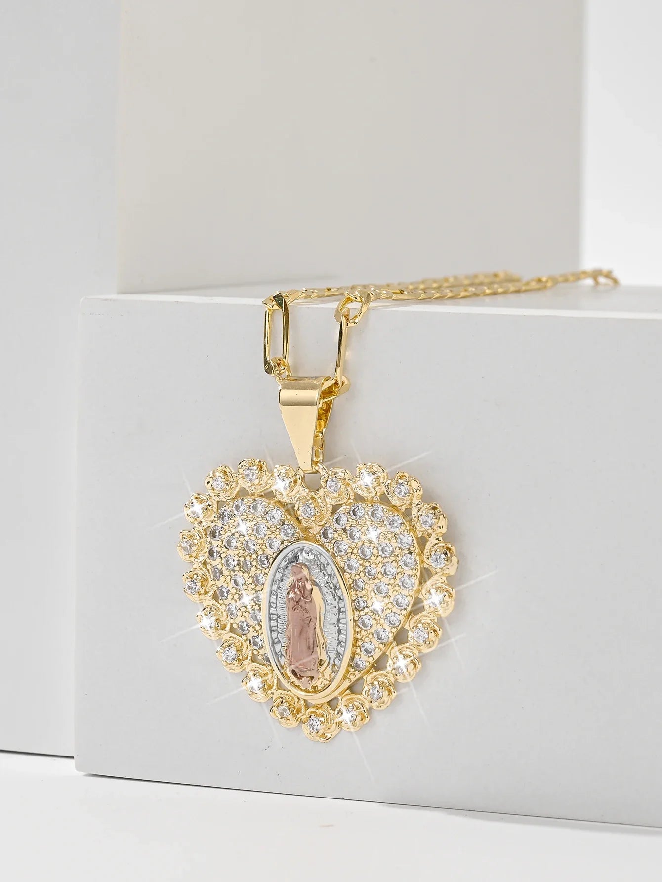 Heart Guadalupe Medal Necklace 14K Gold Plated Religious Medallion Medal Valentine's day Novelty Gifts Virgin Mary Jewelry Chain