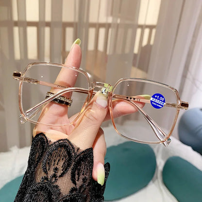 Trendy Fashionable Reading Glasses Women Anti Blue Light Presbyopia Eyewear High-definition Unisex Transparent Frame Eyeglasses